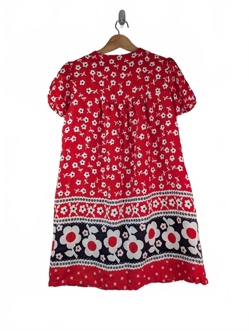 Vintage 60's/70's‎ Red Floral Smock Dress with Retro Contrast Border Size Medium